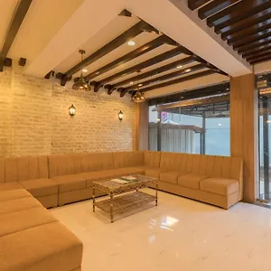 Oyo 729 Era Hotel